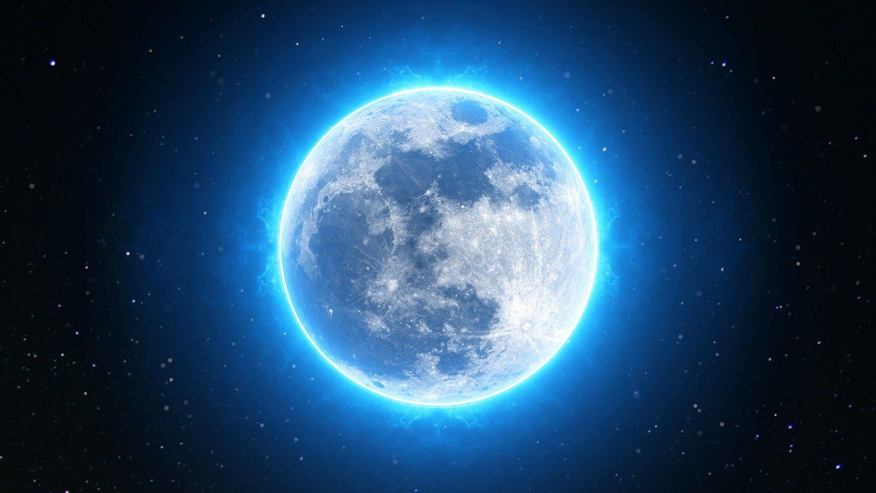 Can A Full Moon Affect Your Relationship? Get Clarity Now.