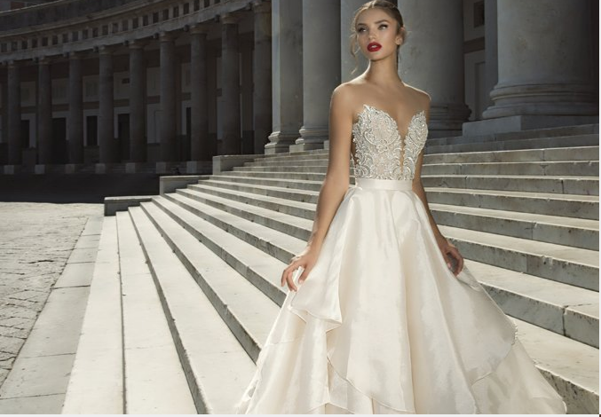 These 6 Strapless Wedding Dresses Are Just The Perfect Choice For Every Bridal Style