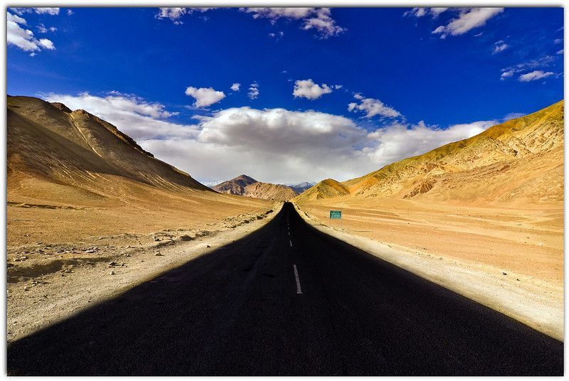 Magnetic Hill In Ladakh- A Road Straightaway To Heaven