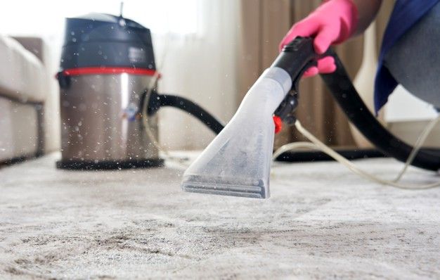 How do you clean dirty carpet by hand?
