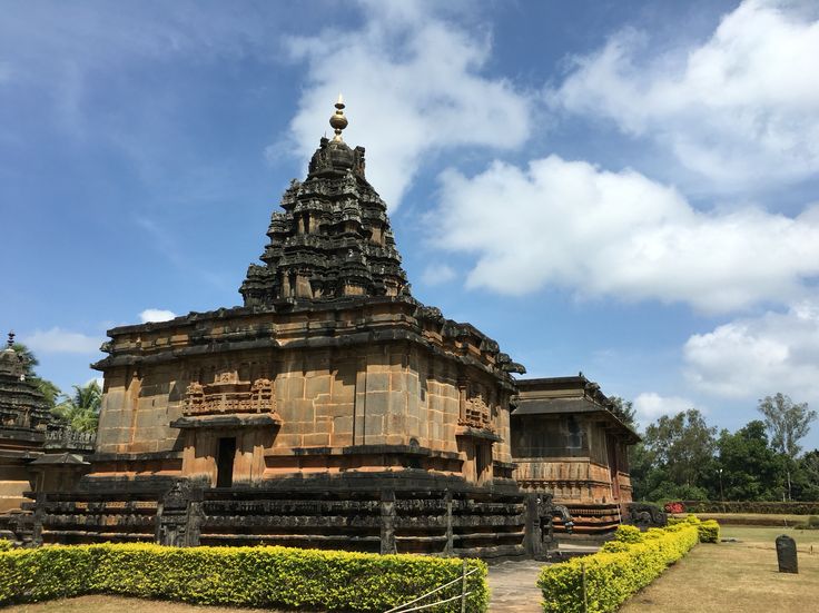 Panchalingeshwara Shiva Temple, Karnataka