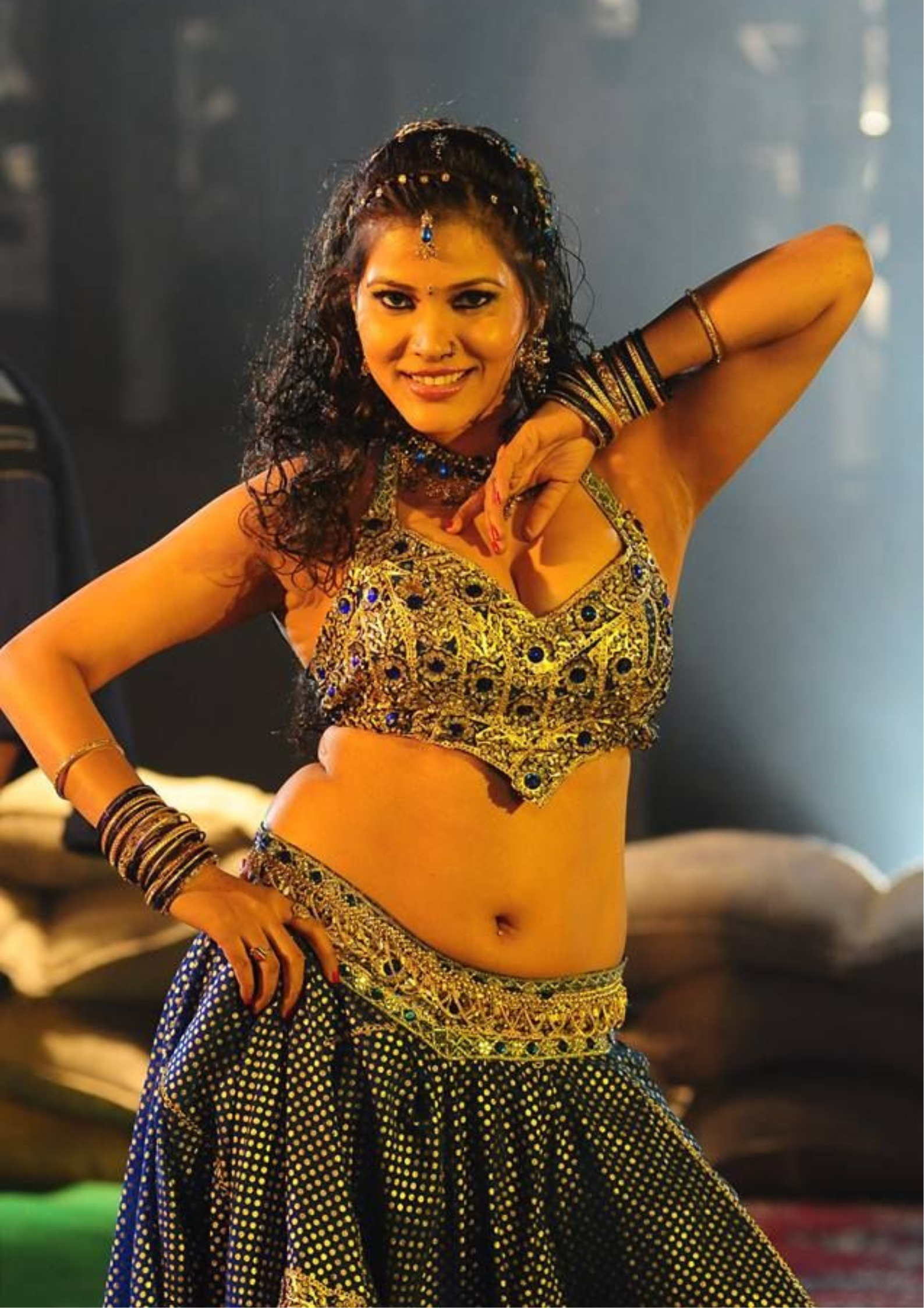 Vertical HD portrait of Bhojpuri actress resembling Seema Singh in Sexy Dress with Sexy and hot looks