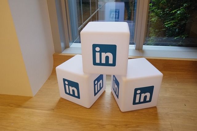 How do I scrape LinkedIn B2B Leads data easily?