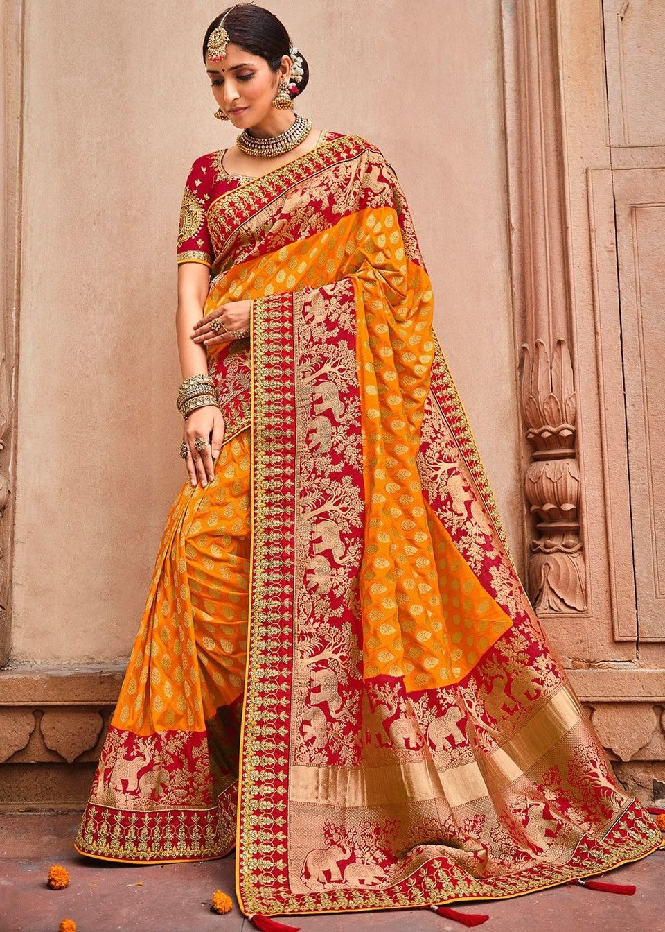 👑 Why Paithani Sarees Are More Demanding?