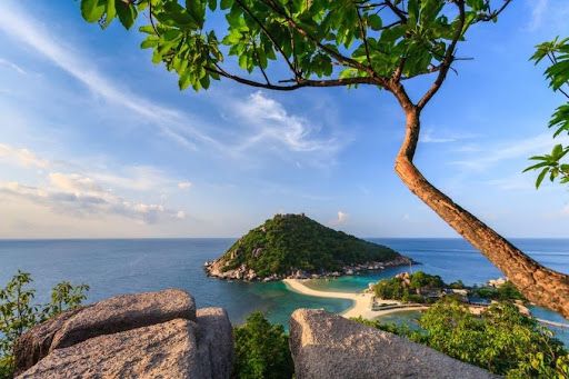 Seven Reasons to Visit Koh Tao on Your Next Thailand Vacation!